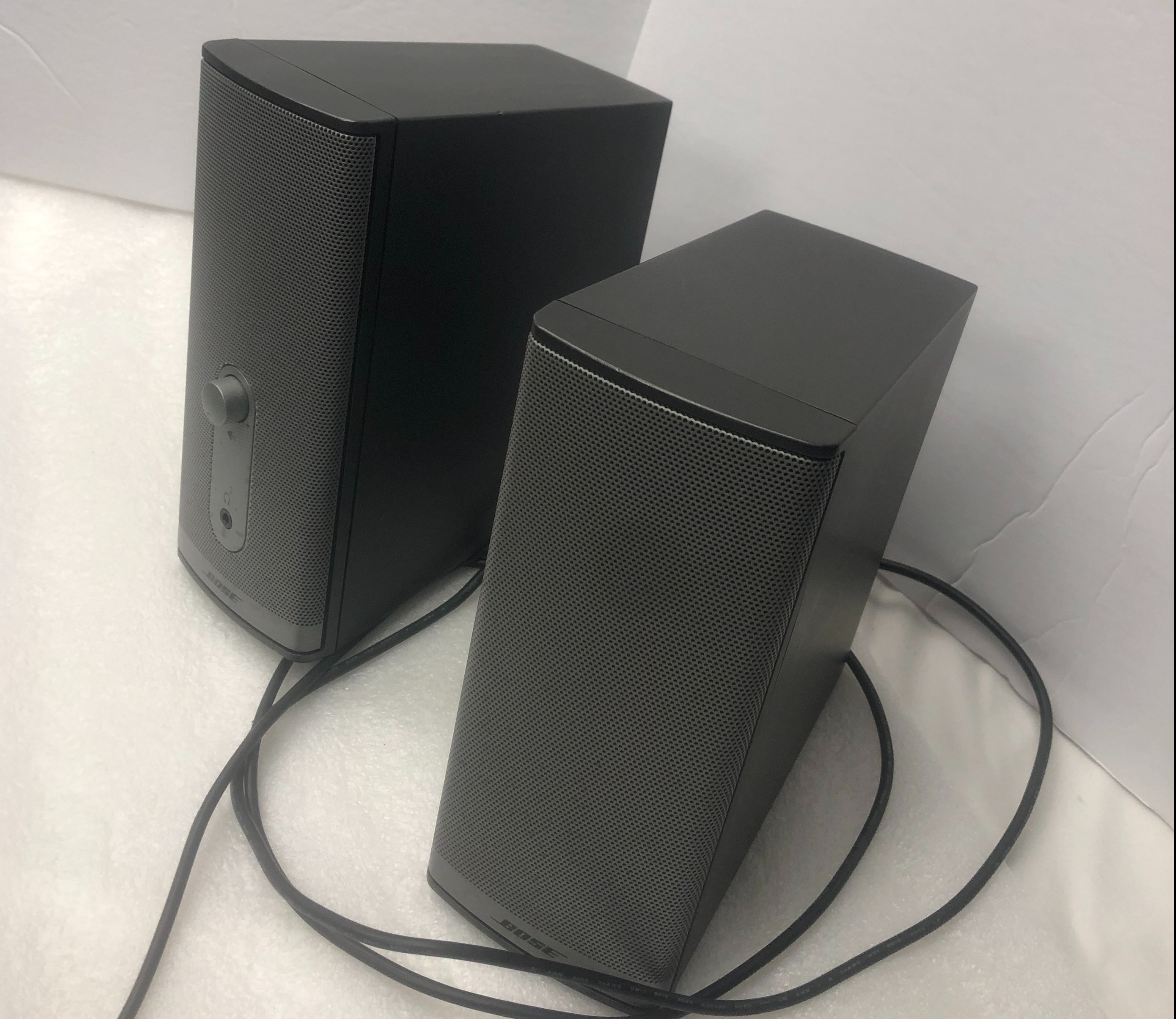 Sistema de altavoces para computadora